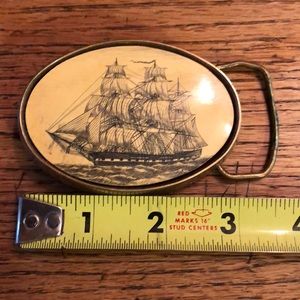 BLACK FRIDAY SALE Vintage 1983 Barlow belt buckle